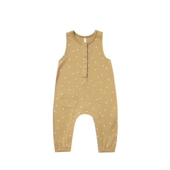 Quincy Mae Other - • Quincy Mae • Baby Gold Sleeveless Jumpsuit Star Print 0-3 Months